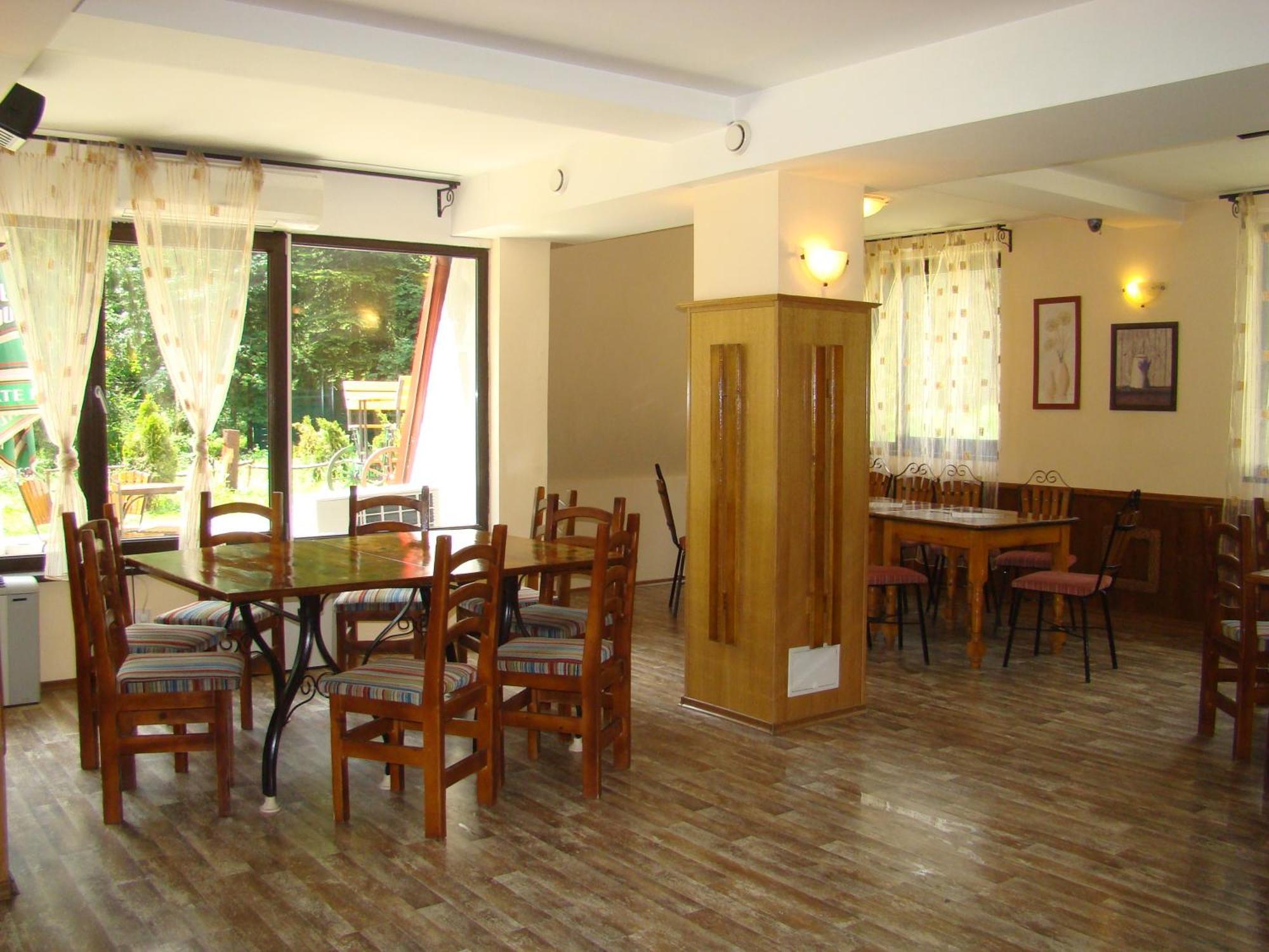 Hotel Zada เปรดัล ร้านอาหาร รูปภาพ