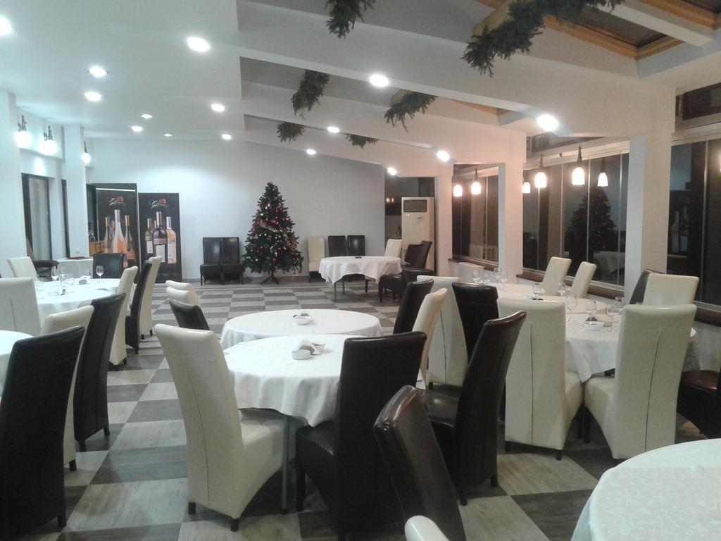 Hotel Zada เปรดัล ภายนอก รูปภาพ