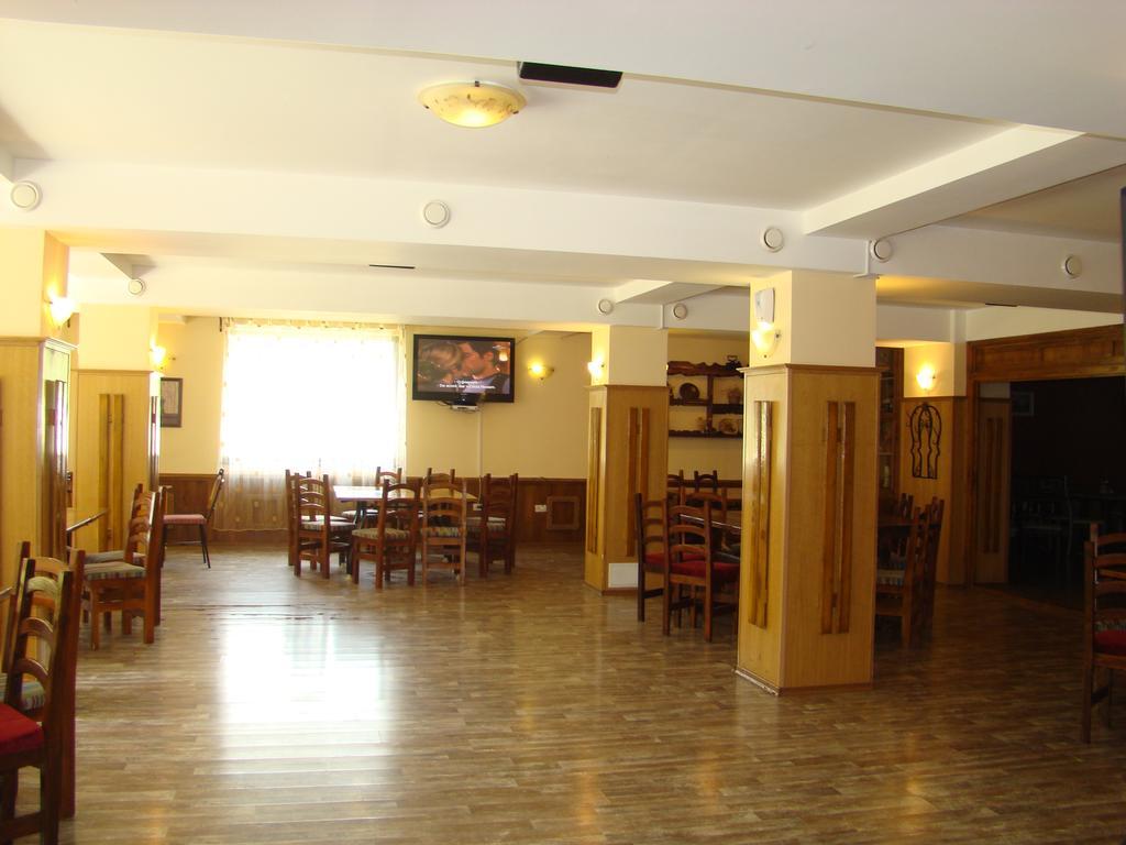Hotel Zada เปรดัล ภายนอก รูปภาพ