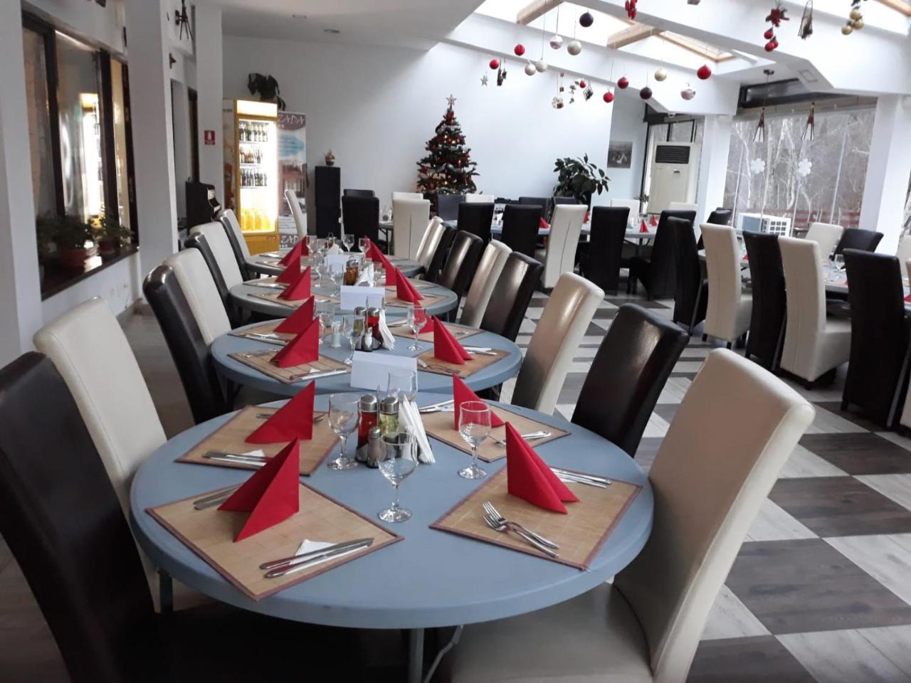 Hotel Zada เปรดัล ภายนอก รูปภาพ